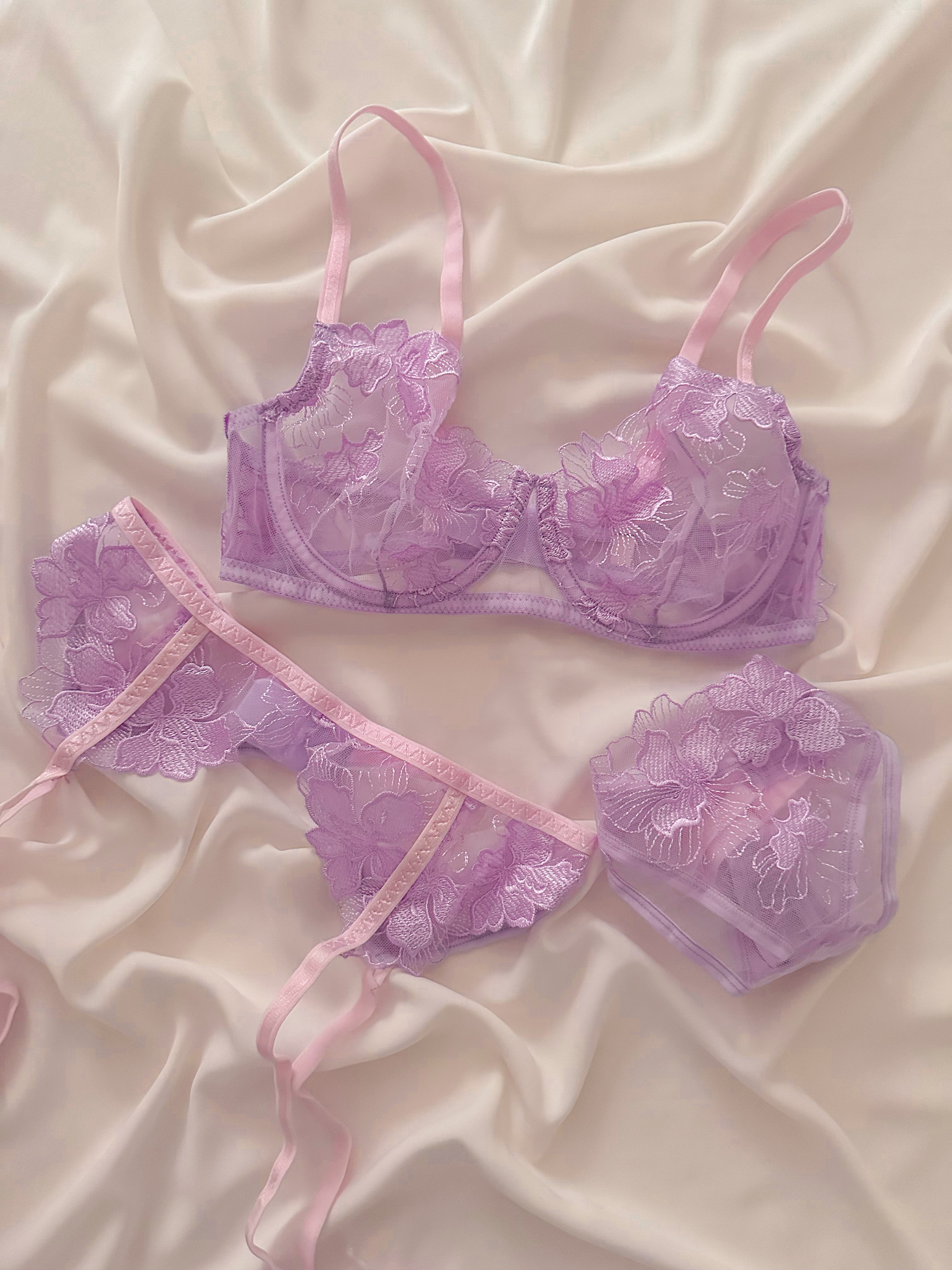 Cindy Lilac Underwire Garter Set