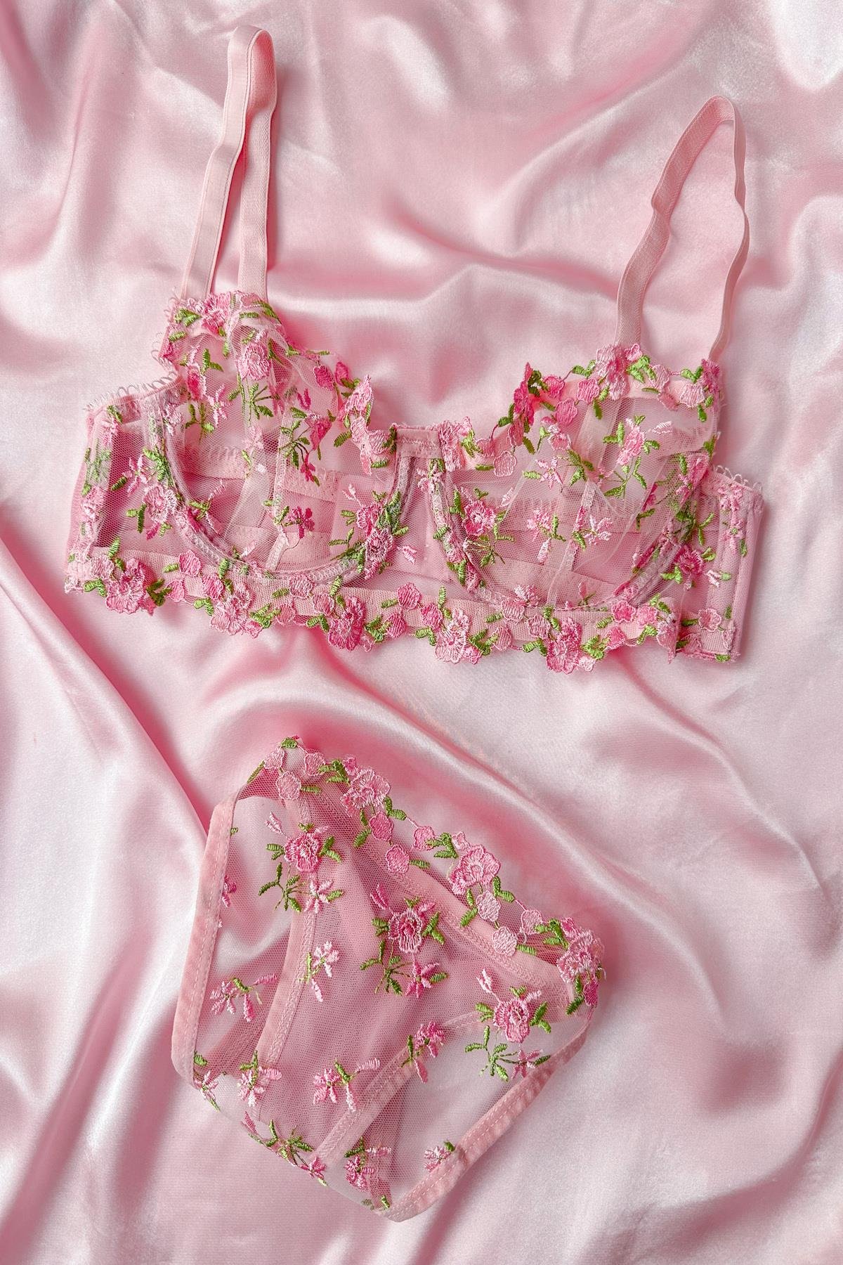 Barbie Floral Pink Underwire Bra Set